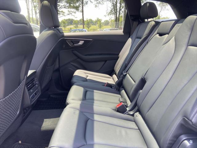 new 2025 Audi Q7 car, priced at $65,730