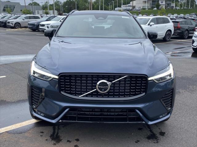 new 2025 Volvo XC60 car, priced at $61,260