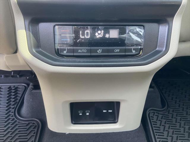 new 2025 Volkswagen Atlas car, priced at $55,680