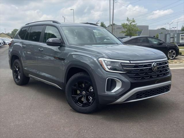 new 2025 Volkswagen Atlas car, priced at $49,825