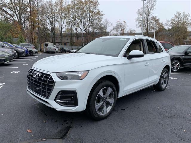 new 2025 Audi Q5 car, priced at $55,075