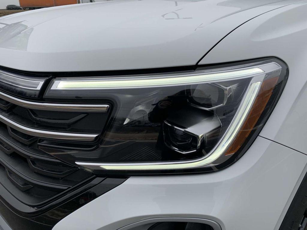 new 2025 Volkswagen Atlas car, priced at $46,366