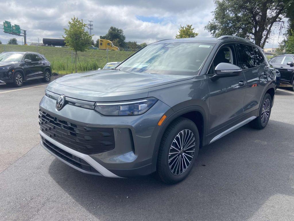 new 2025 Volkswagen Tiguan car, priced at $32,266