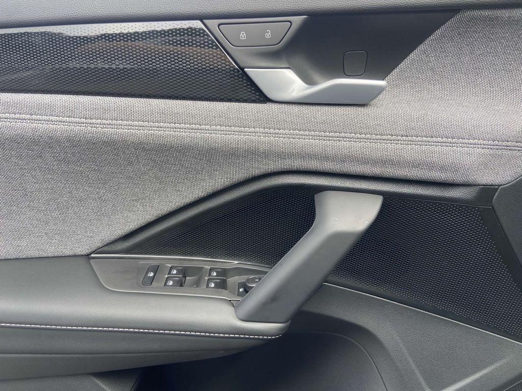 new 2025 Volkswagen Tiguan car, priced at $32,266