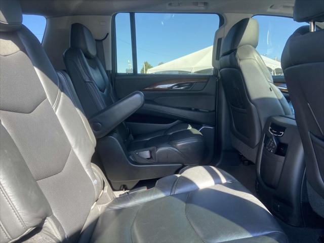 used 2019 Cadillac Escalade ESV car, priced at $34,995