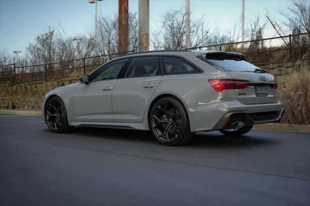 new 2025 Audi RS 6 Avant car, priced at $162,170