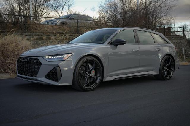 new 2025 Audi RS 6 Avant car, priced at $162,170