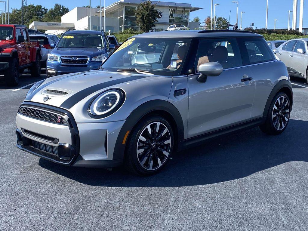 used 2024 MINI Hardtop car, priced at $29,999