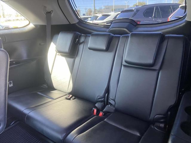 used 2019 Toyota Highlander car, priced at $25,999