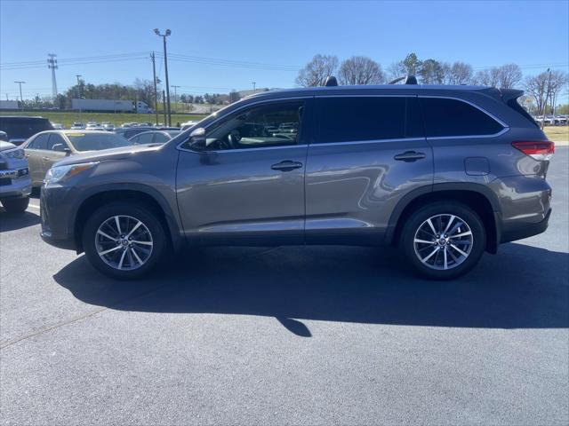 used 2019 Toyota Highlander car, priced at $25,999