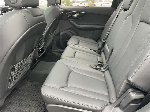 new 2025 Audi Q7 car, priced at $79,340