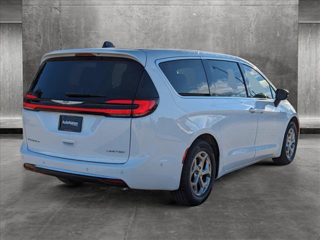 new 2024 Chrysler Pacifica car, priced at $43,592