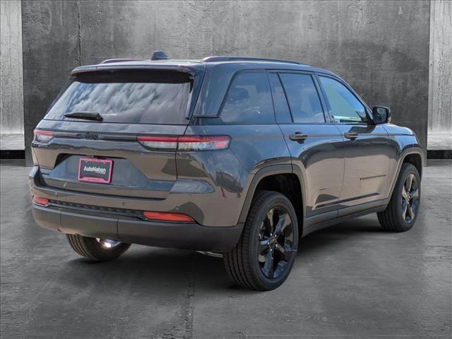 new 2025 Jeep Grand Cherokee car, priced at $43,570
