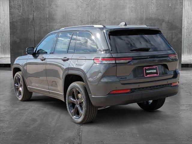 new 2025 Jeep Grand Cherokee car, priced at $43,570