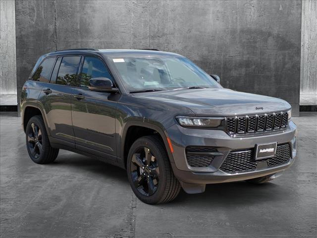 new 2025 Jeep Grand Cherokee car, priced at $43,570