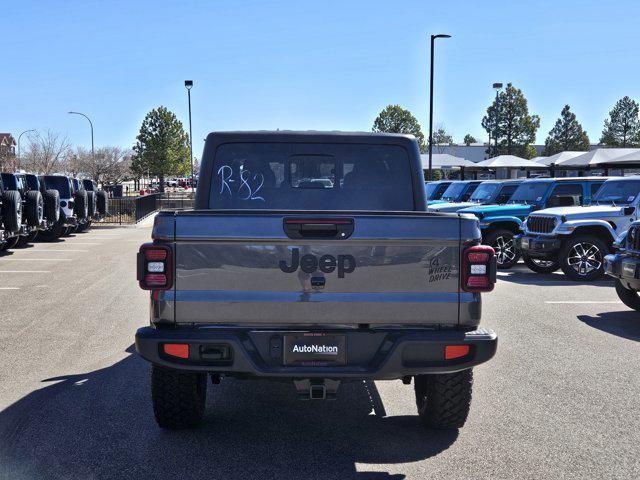 new 2024 Jeep Gladiator car, priced at $39,261