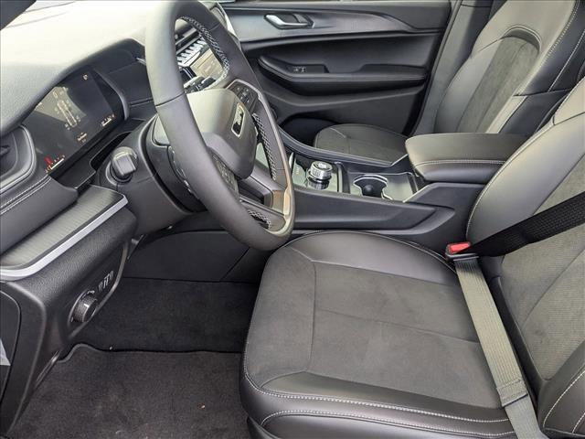 new 2025 Jeep Grand Cherokee car, priced at $41,991