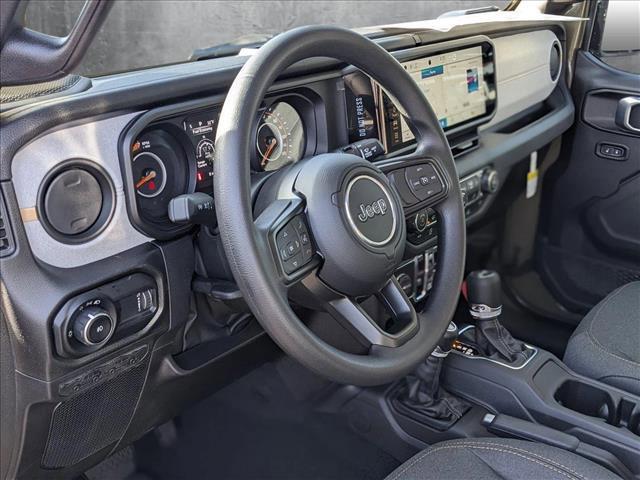 new 2025 Jeep Wrangler car, priced at $39,654