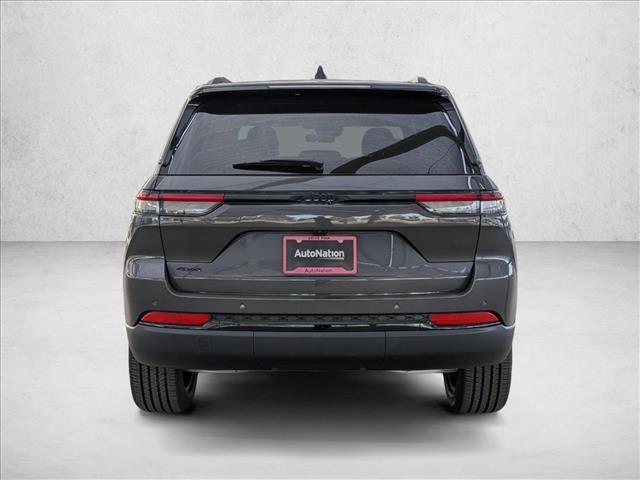 new 2025 Jeep Grand Cherokee car, priced at $41,541