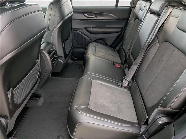 new 2025 Jeep Grand Cherokee car, priced at $41,541