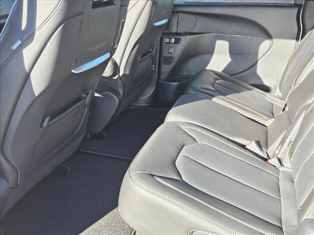 new 2024 Chrysler Pacifica car, priced at $41,697