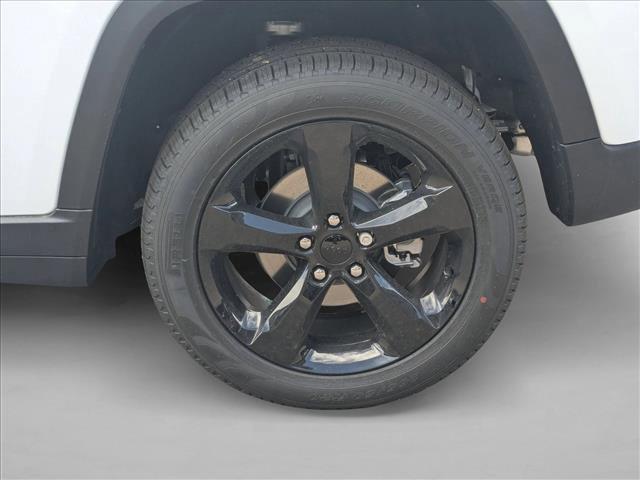 new 2025 Jeep Grand Cherokee car, priced at $52,741