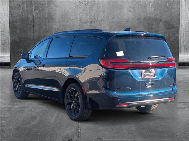 new 2025 Chrysler Pacifica car, priced at $49,398