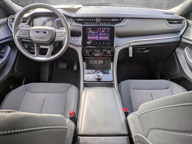 new 2025 Jeep Grand Cherokee car, priced at $37,833