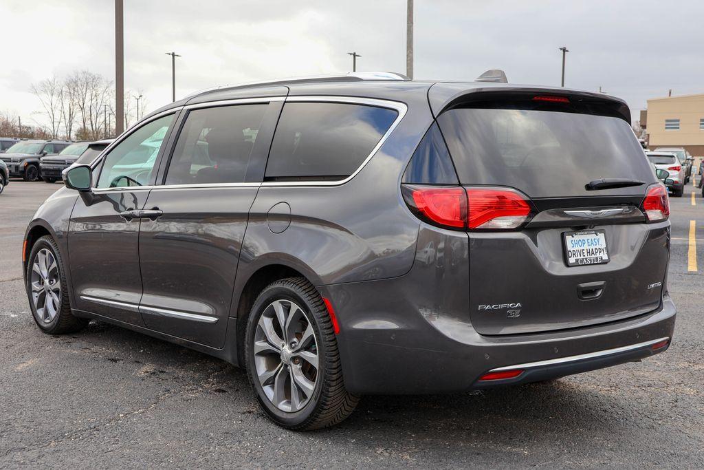 used 2019 Chrysler Pacifica car, priced at $23,095