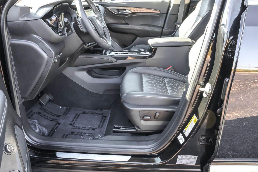 used 2022 Buick Envision car, priced at $28,121