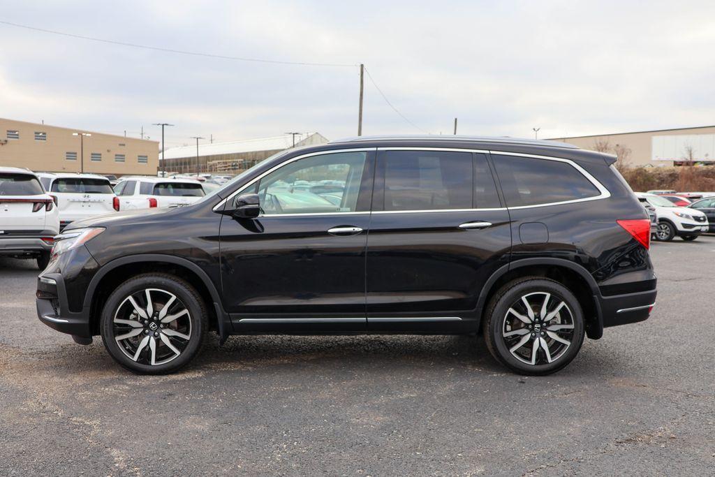 used 2022 Honda Pilot car, priced at $32,556