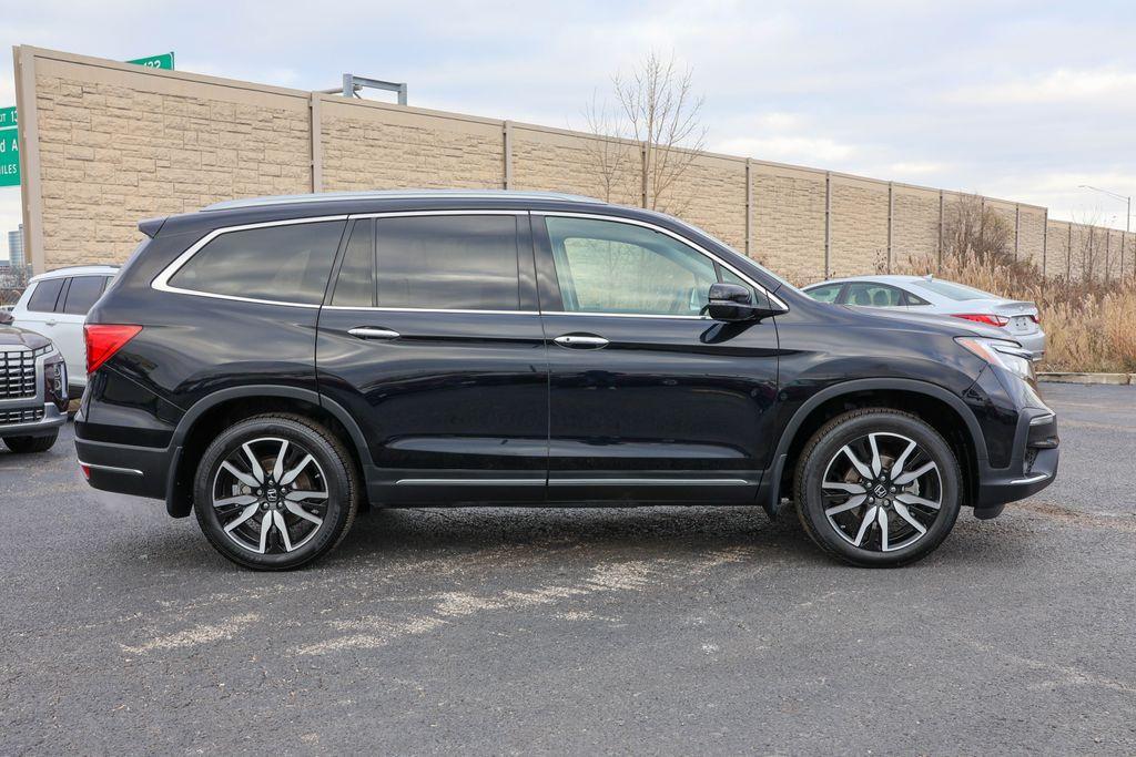 used 2022 Honda Pilot car, priced at $32,556