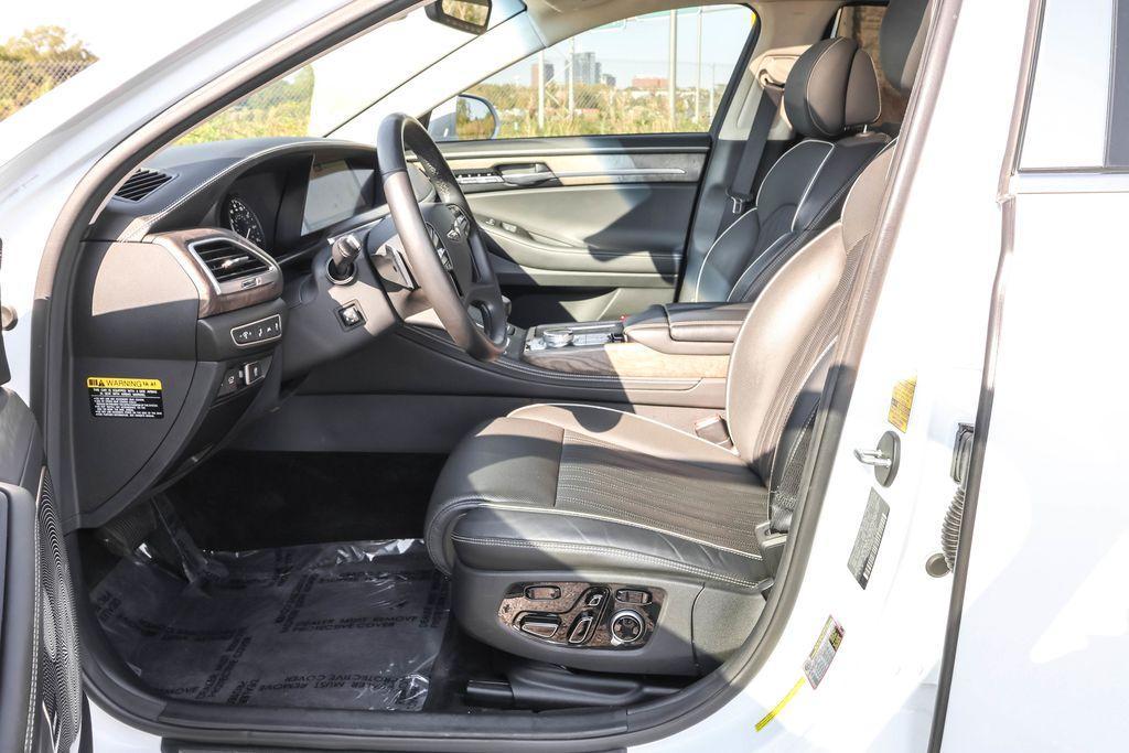 used 2020 Genesis G90 car, priced at $35,900