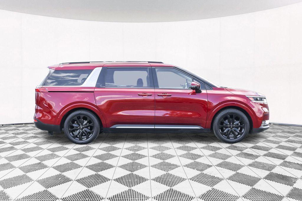 used 2023 Kia Carnival car, priced at $37,665
