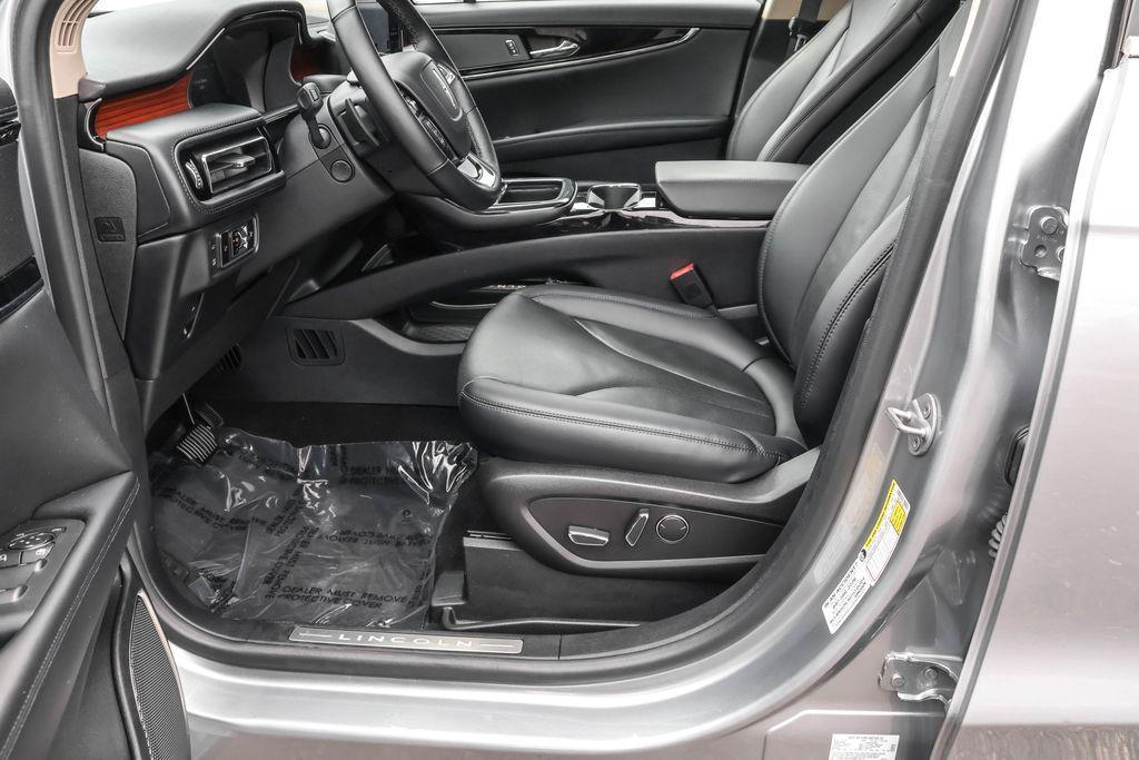 used 2022 Lincoln Nautilus car, priced at $35,850