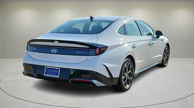 new 2024 Hyundai Sonata car, priced at $28,727