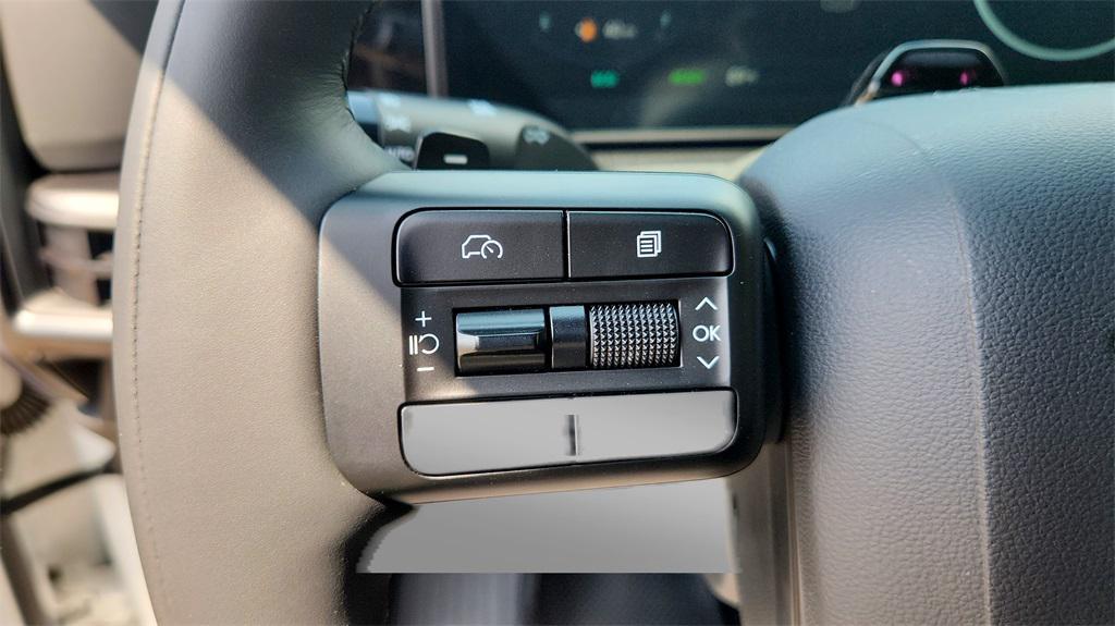 new 2025 Hyundai SANTA FE HEV car, priced at $47,144