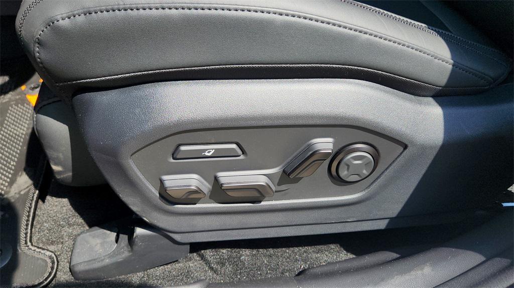 new 2025 Hyundai SANTA FE HEV car, priced at $47,144