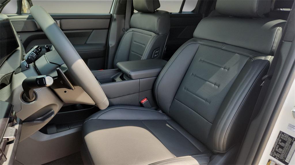 new 2025 Hyundai SANTA FE HEV car, priced at $47,294