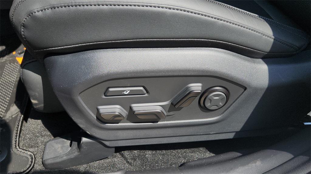new 2025 Hyundai SANTA FE HEV car, priced at $47,294