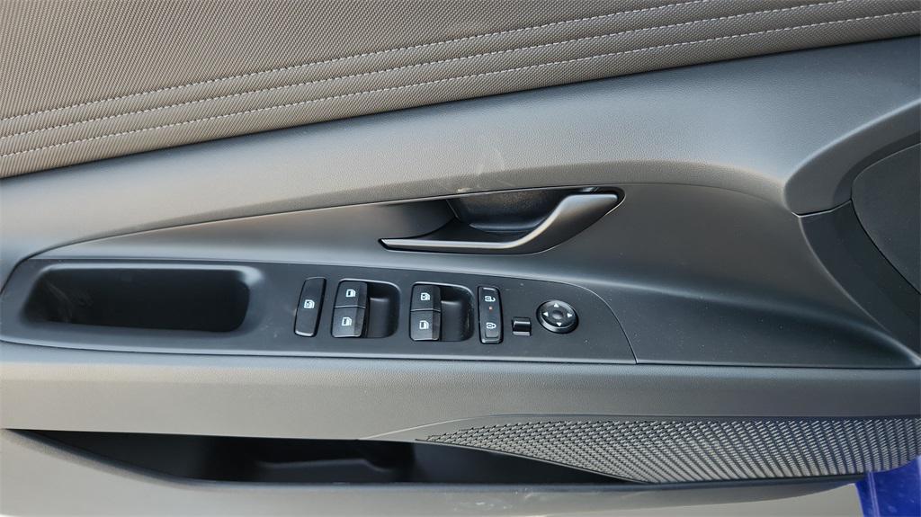 new 2025 Hyundai Elantra car, priced at $23,395