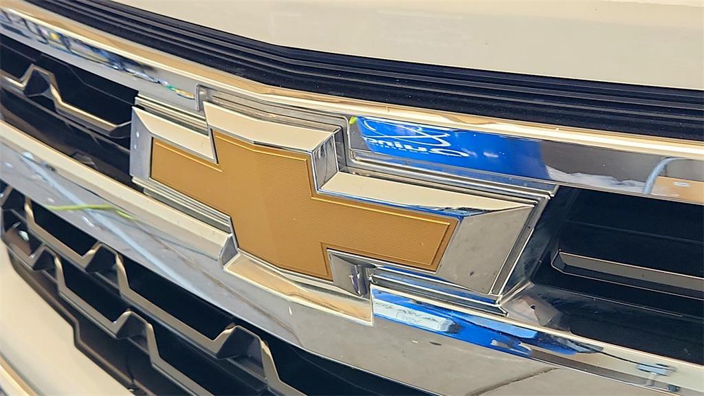 used 2022 Chevrolet Silverado 1500 car, priced at $32,255