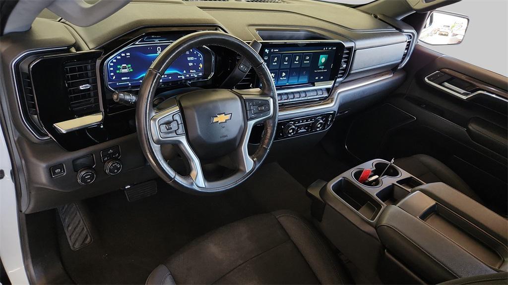 used 2022 Chevrolet Silverado 1500 car, priced at $32,255