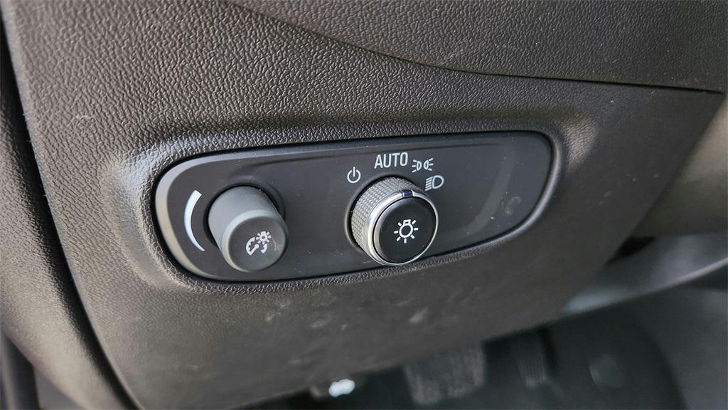 used 2024 Chevrolet Equinox car, priced at $23,344