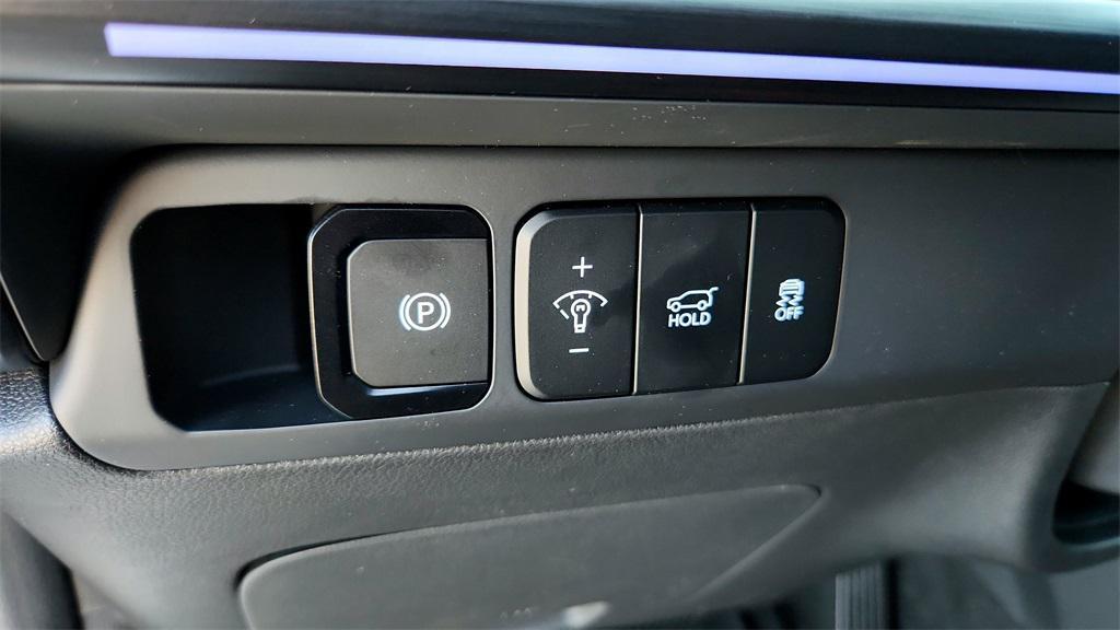 new 2025 Hyundai SANTA FE HEV car, priced at $48,675