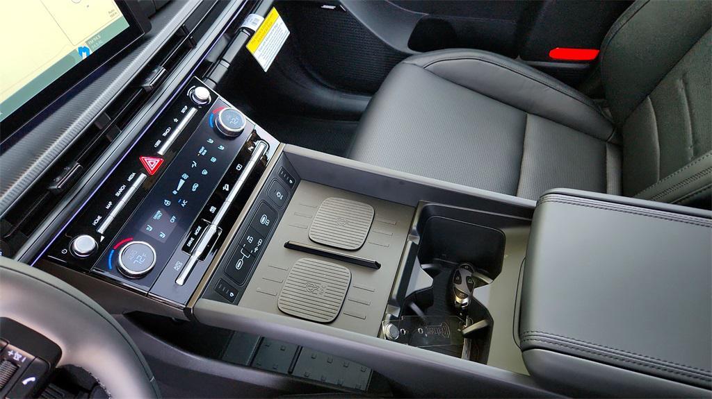 new 2025 Hyundai SANTA FE HEV car, priced at $48,525