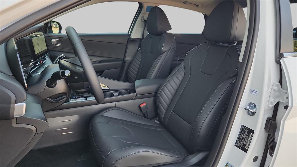 new 2025 Hyundai Elantra car, priced at $29,295