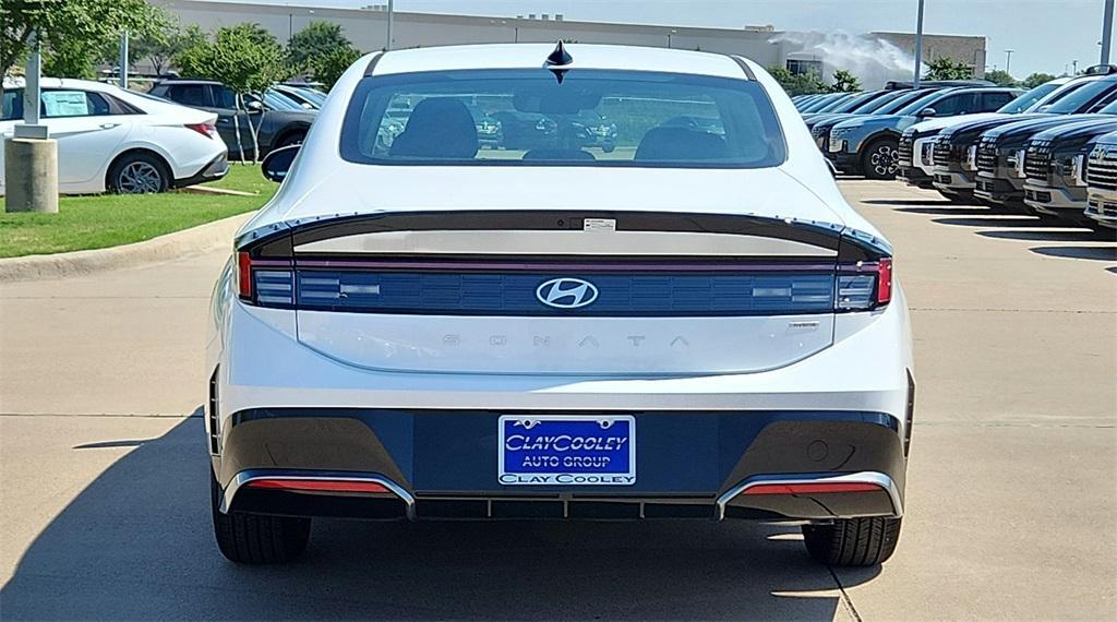 new 2024 Hyundai Sonata Hybrid car, priced at $32,388