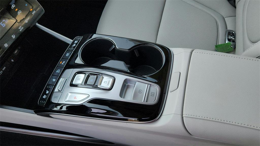 new 2024 Hyundai TUCSON Hybrid car, priced at $41,043