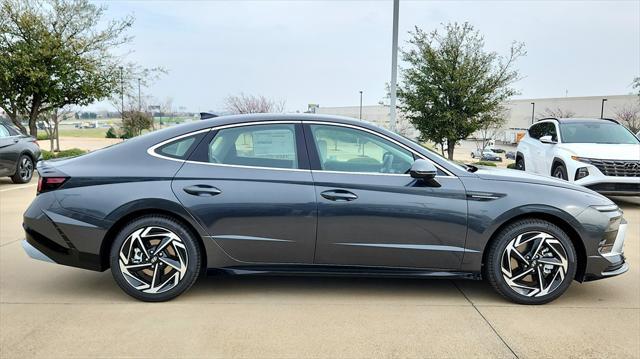 new 2024 Hyundai Sonata car, priced at $32,245